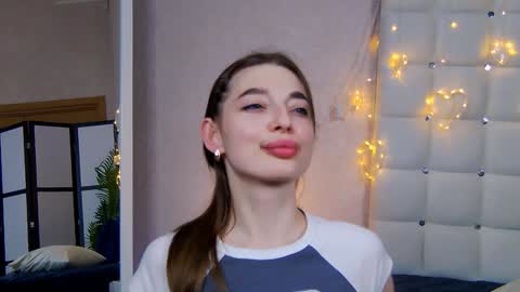 Snapshot of nicolros chatting on 10, 1, 2025 NicolRos online show from 10, 1, 2025
