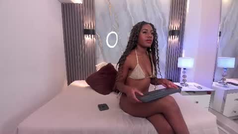 Snapshot of nicolvegaa chatting on 22, 6, 2026 Nico online show from 22, 6, 2026