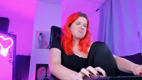 Snapshot of nielletablossom chatting on 10, 2, 2025 Nellie online show from 10, 2, 2025