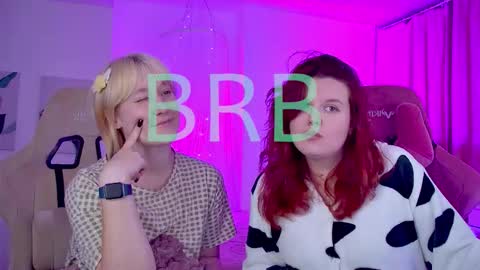 Snapshot of nielletablossom chatting on 17, 10, 2025 Nellie online show from 17, 10, 2025