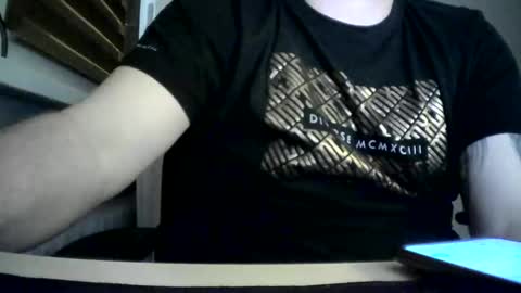 Snapshot of niewidoczny26 chatting on 8, 3, 2025 Niewidoczny online show from 8, 3, 2025