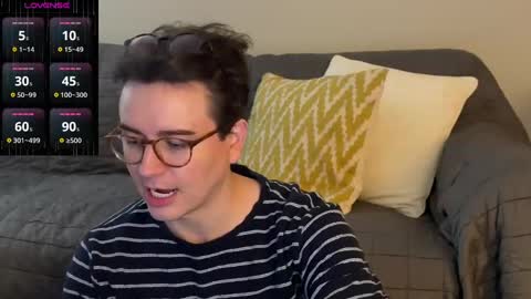 Snapshot of nigelhart chatting on 17, 12, 2024 Nigel Hart online show from 17, 12, 2024