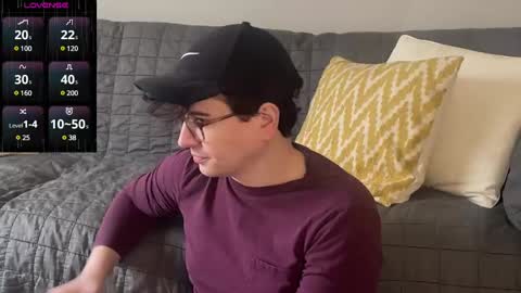 Snapshot of nigelhart chatting on 17, 12, 2024 Nigel Hart online show from 17, 12, 2024