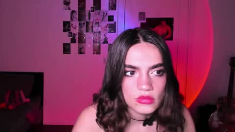 Daisy online show from 15, 10, 2025