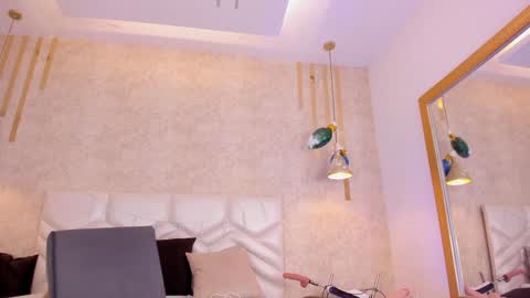 Snapshot of niiamoore_ chatting on 27, 12, 2024 NiiaMoore online show from 27, 12, 2024