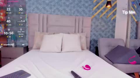 NiiaMoore online show from 16, 10, 2025