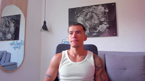 Snapshot of niickcooper chatting on 8, 12, 2024 Niick online show from 8, 12, 2024