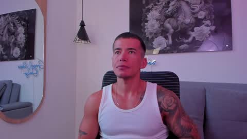 Snapshot of niickcooper chatting on 8, 12, 2024 Niick online show from 8, 12, 2024