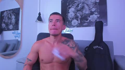 Snapshot of niickcooper chatting on 21, 1, 2025 Niick online show from 21, 1, 2025