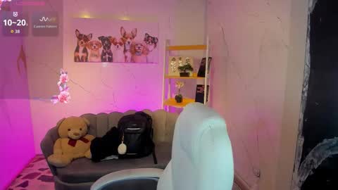 Anni online show from 8, 11, 2025