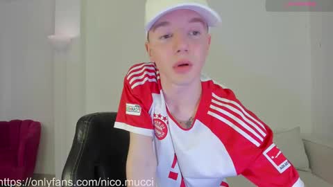 Snapshot of niico_18 chatting on 4, 12, 2024 Nicolas Mucci online show from 4, 12, 2024