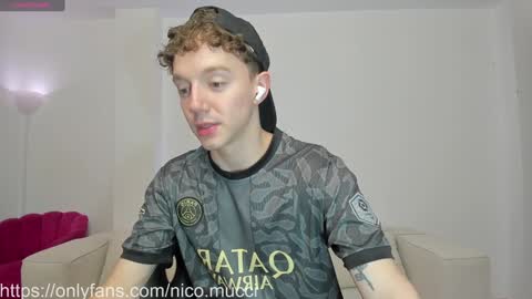 Snapshot of niico_18 chatting on 31, 12, 2024 Nicolas Mucci online show from 31, 12, 2024