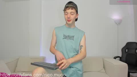 Snapshot of niico_18 chatting on 11, 1, 2025 Nicolas Mucci online show from 11, 1, 2025