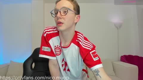 Snapshot of niico_18 chatting on 16, 1, 2025 Nicolas Mucci online show from 16, 1, 2025