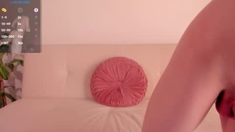 Snapshot of niico_18 chatting on 16, 10, 2025 Nicolas Mucci online show from 16, 10, 2025