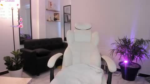 Snapshot of niicoleta chatting on 2, 10, 2025 Niicoleta online show from 2, 10, 2025