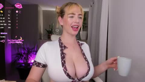 Niicoleta  online show from 10, 4, 2026