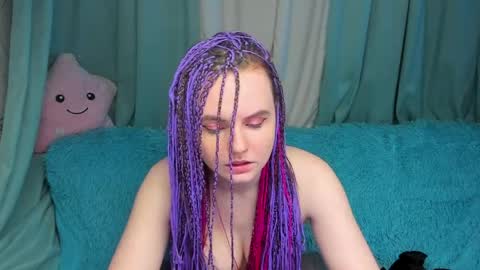 Snapshot of niiik_miiiki chatting on 6, 4, 2026 niiik_miiiki online show from 6, 4, 2026