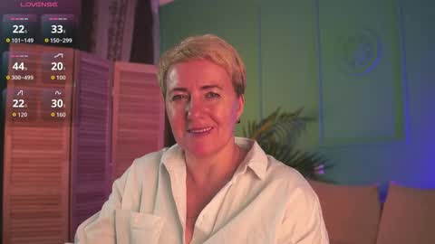 Snapshot of nika_smit chatting on 7, 11, 2025 Nika online show from 7, 11, 2025