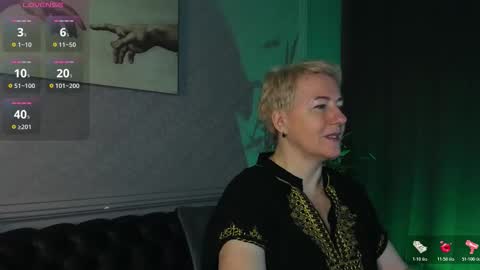 Snapshot of nika_smit chatting on 30, 11, 2025 Nika online show from 30, 11, 2025