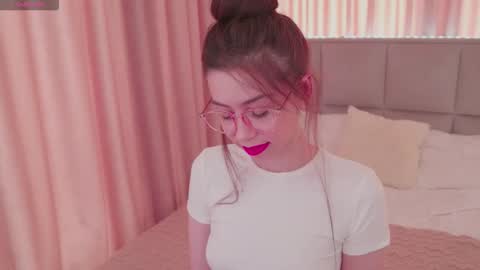 Snapshot of nikaletta chatting on 27, 4, 2026 Nika online show from 27, 4, 2026