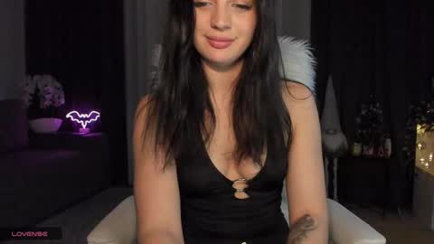 Snapshot of nikamioo chatting on 6, 1, 2025 Nika online show from 6, 1, 2025