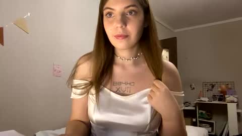 nikastardust online show from 2, 2, 2025