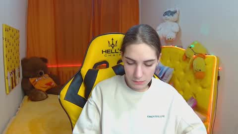 nikastarkk online show from 6, 2, 2025