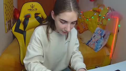 nikastarkk online show from 12, 3, 2025