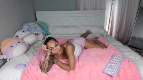 Snapshot of nikayasworld chatting on 6, 5, 2026 nikayasworld online show from 6, 5, 2026
