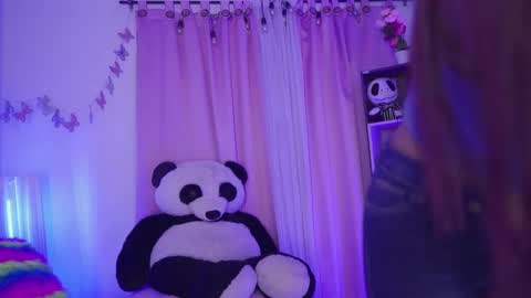 Snapshot of nikerly_hot chatting on 7, 5, 2026 NIKERLY online show from 7, 5, 2026