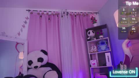 Snapshot of nikerly_hot chatting on 28, 5, 2026 NIKERLY online show from 28, 5, 2026