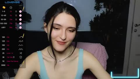 Snapshot of niki_cutes chatting on 7, 3, 2025 niki_cutes online show from 7, 3, 2025