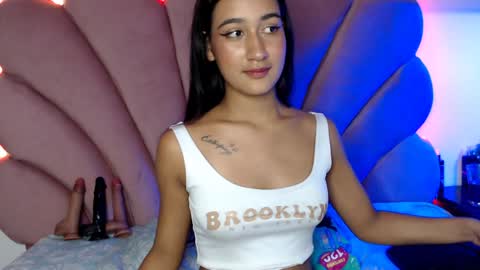    online show from 4, 1, 2025