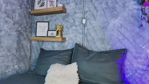 Snapshot of nikibrice chatting on 8, 3, 2026 online show from 8, 3, 2026