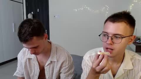 Snapshot of nikikerry_cum_ chatting on 6, 6, 2026 nikikerry_cum_ online show from 6, 6, 2026
