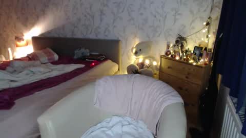 Snapshot of nikimousi chatting on 13, 10, 2025 nikimousi online show from 13, 10, 2025