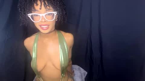 nikitalove104 online show from 5, 1, 2026