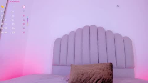 Snapshot of nikki_angel_ chatting on 25, 11, 2025 NIkki Angel online show from 25, 11, 2025