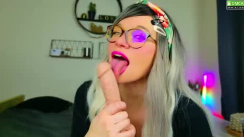 Kitty Chatte online show from 3, 12, 2024