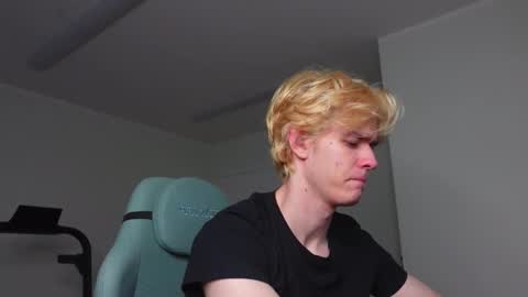 nikki online show from 20, 12, 2025