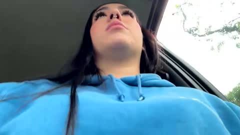 Snapshot of nikkii_vegaa chatting on 12, 10, 2025 Nikki online show from 12, 10, 2025