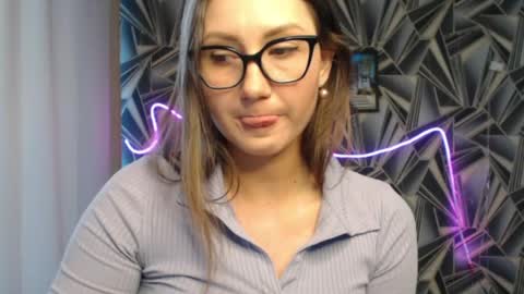 Snapshot of nikkikiss___ chatting on 5, 6, 2026 nikkikiss___ online show from 5, 6, 2026