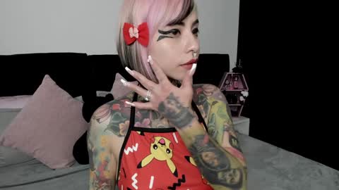 Nikki Ramone   online show from 29, 1, 2025