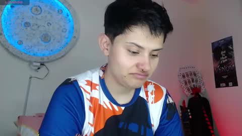 Nikky online show from 2, 2, 2025