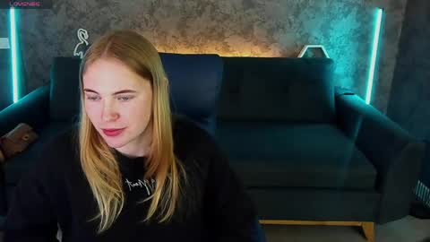 Snapshot of nikkyreyyy chatting on 15, 5, 2026 nikkyreyyy online show from 15, 5, 2026