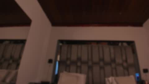     online show from 19, 9, 2025