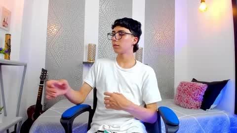    online show from 4, 2, 2025