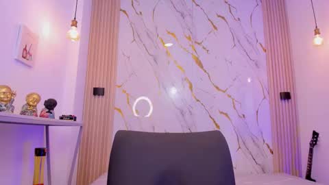    online show from 25, 2, 2026