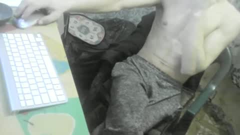 Snapshot of nikolos22 chatting on 8, 2, 2025 nikolos22 online show from 8, 2, 2025